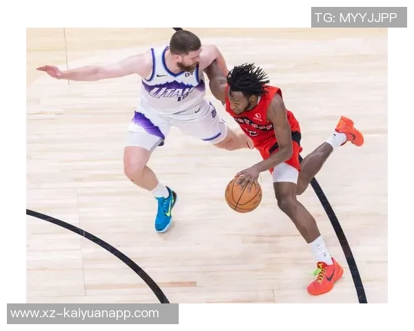 爵士训练营热闹非凡德隆韦德携手出镜贝利乐福同场助阵 爵士训练营热闹非凡德隆韦德携手出镜贝利乐福同场助阵